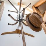 Metal parrot coat rack