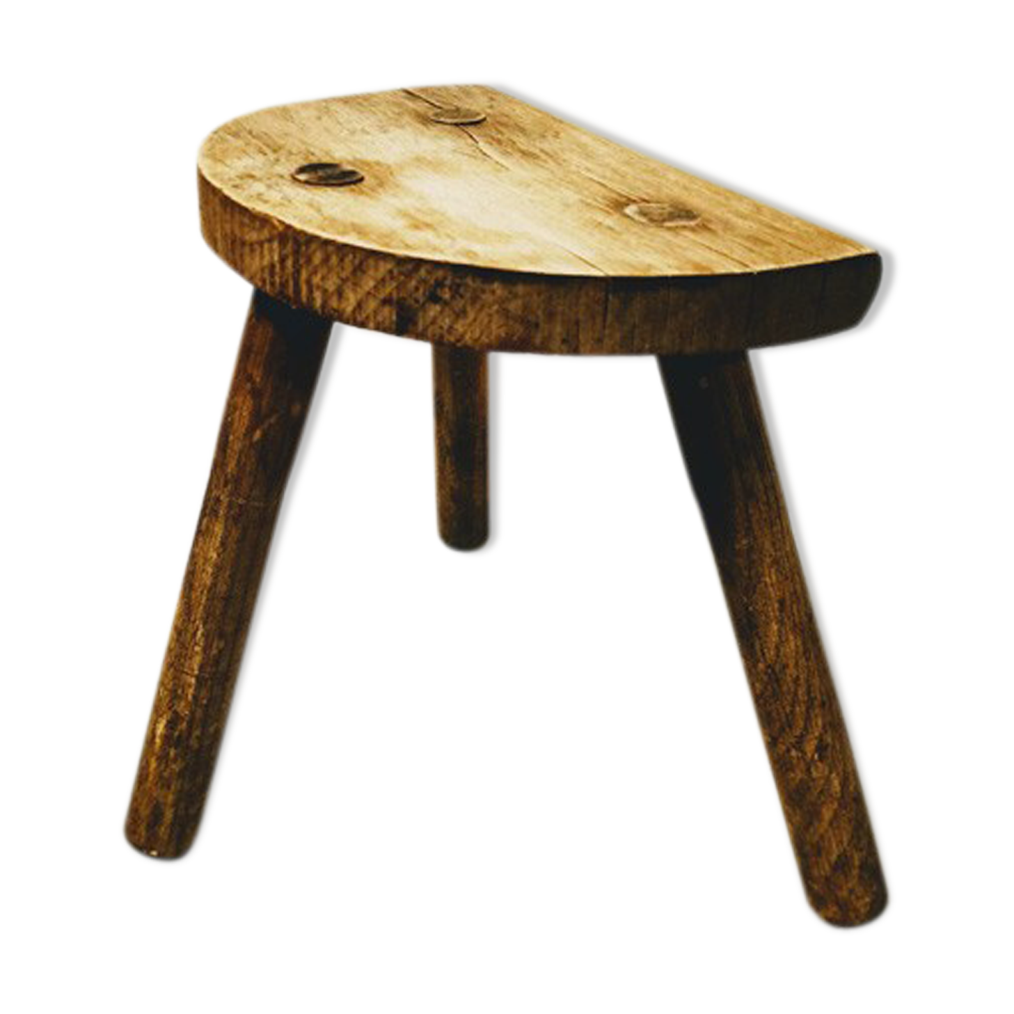 Tripod farm stool