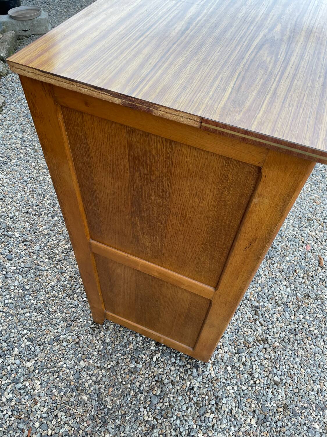 Ancien buffet vintage parisien deux portes