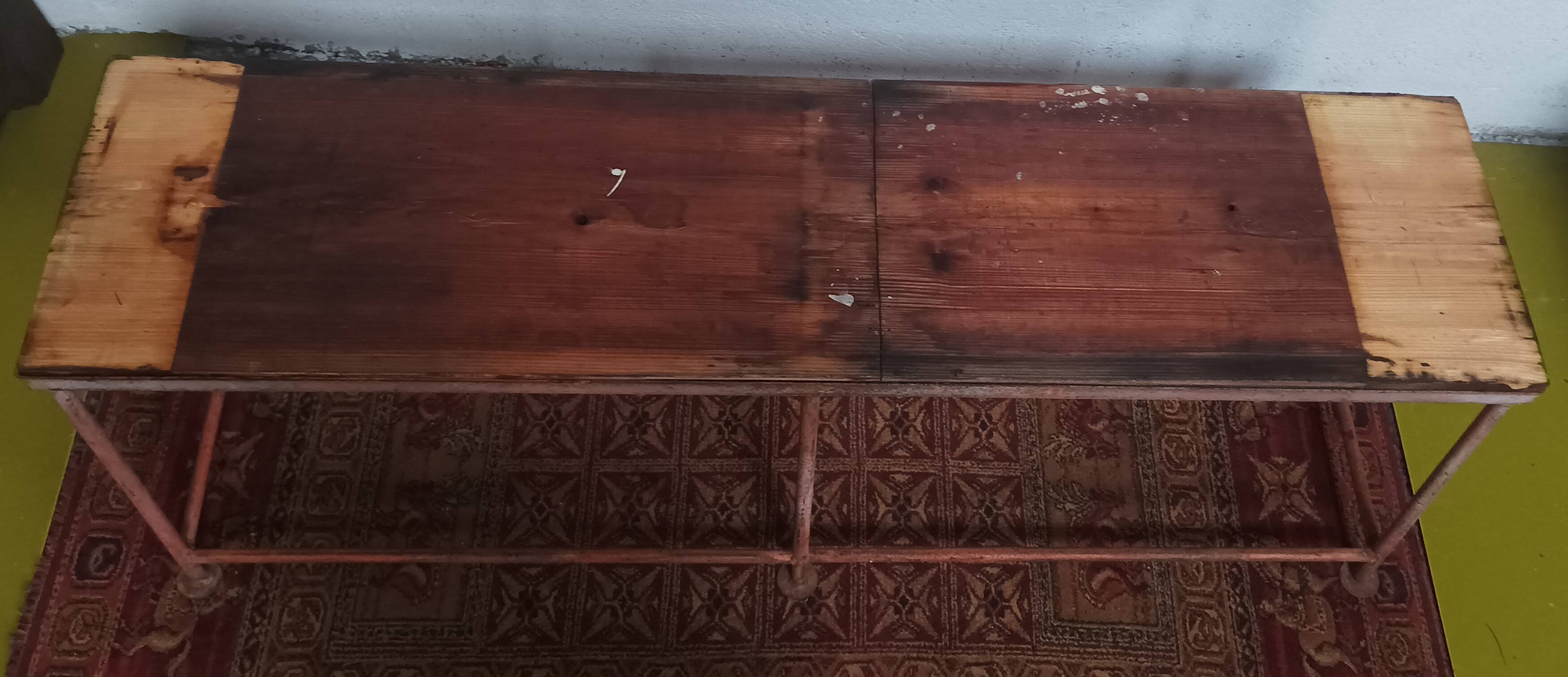 Metal industrial bench