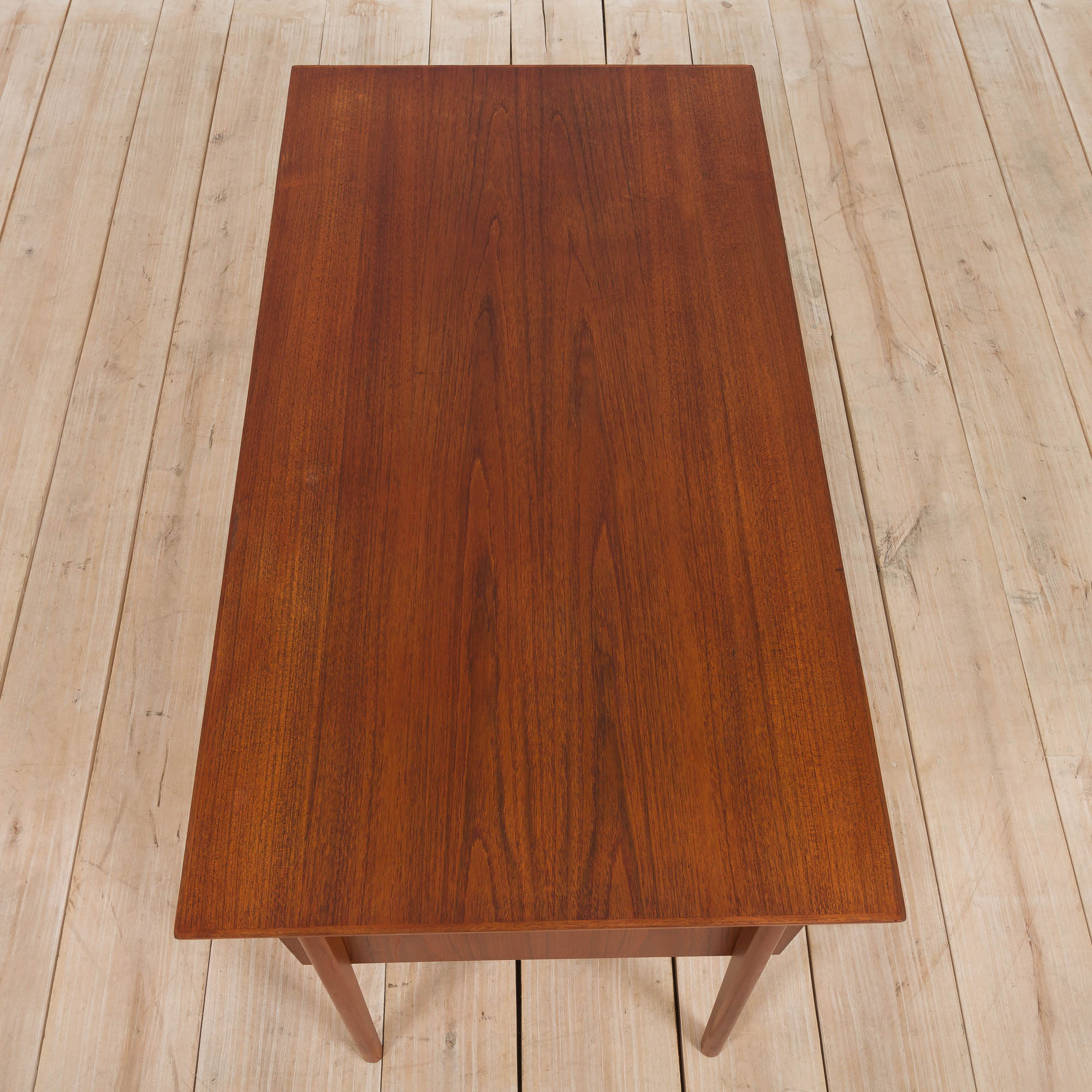 Danish mid century modern teak desk in teak with 4 drawers, 1960s