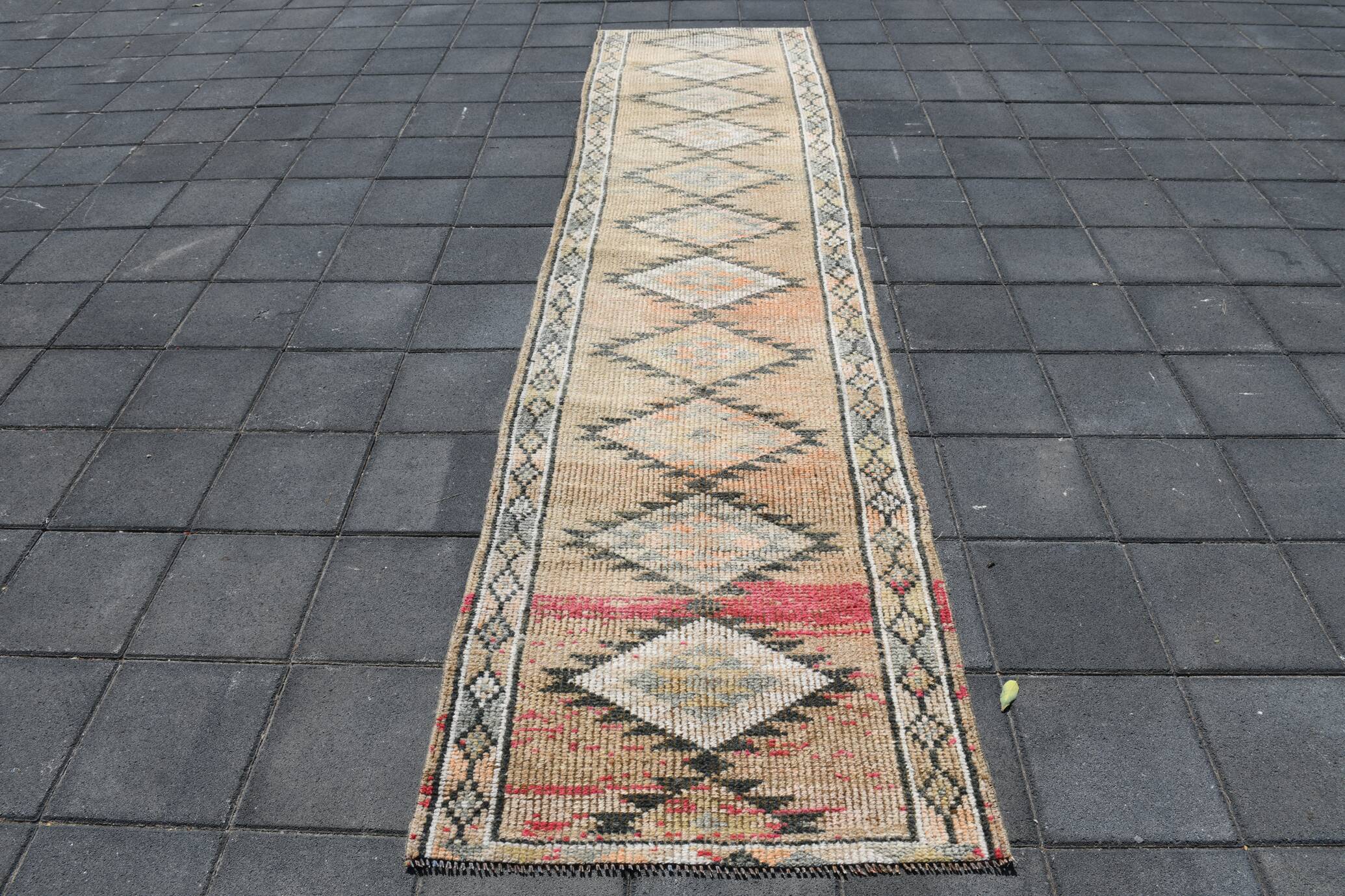 Tapis Couloir Vintage Beige Motifs Géométriques Anatoliens, 91x352 Cm