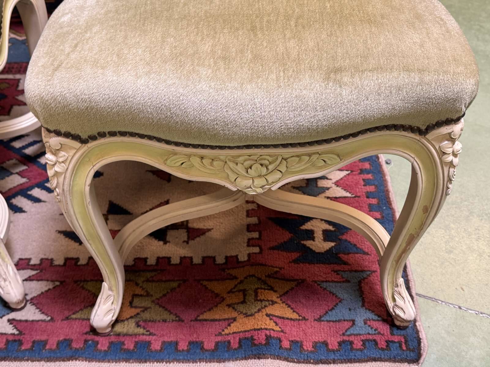 Set of 8 Louis XV style beech chairs from the 1970s.