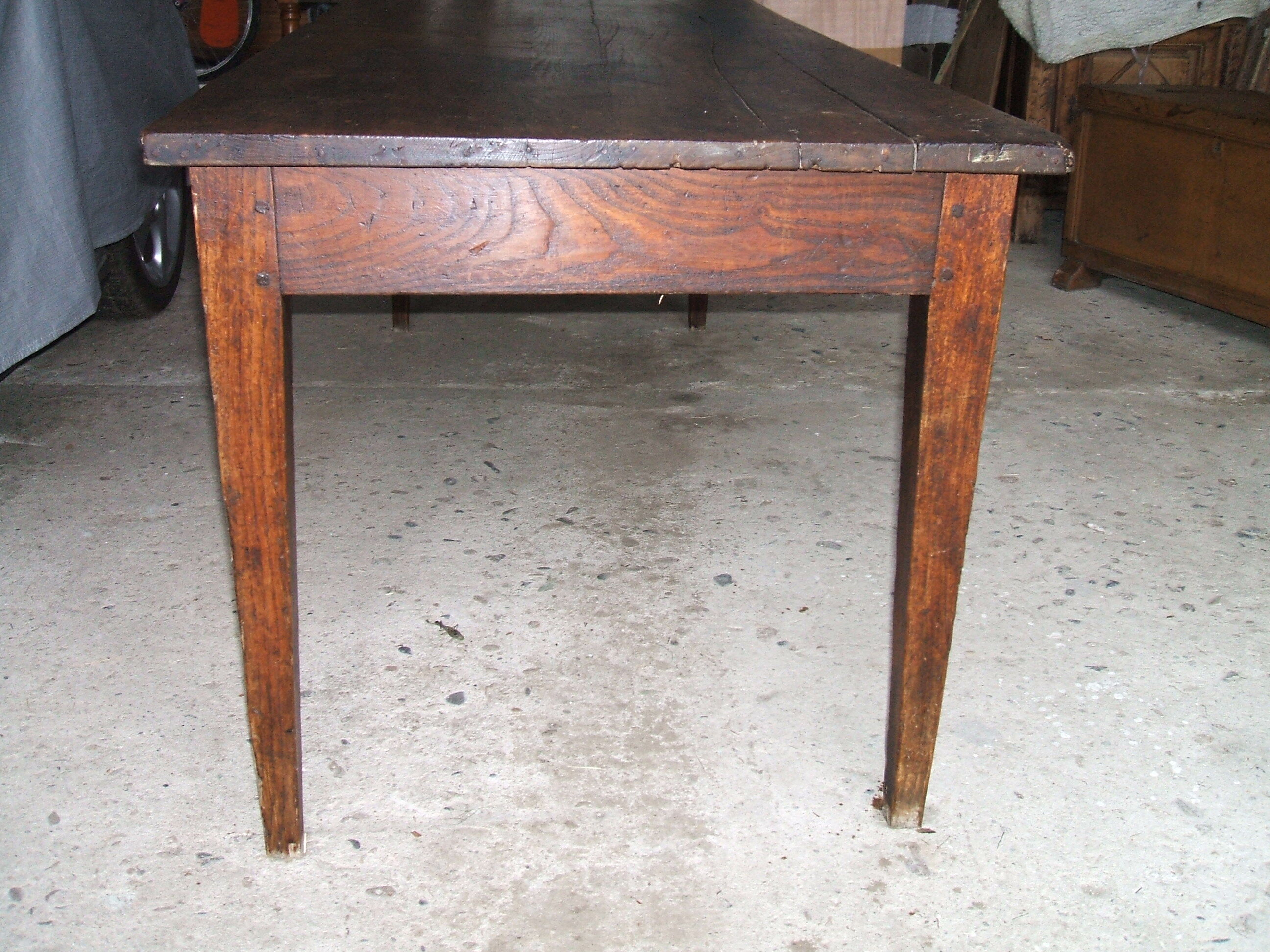 Farm table in massive chene