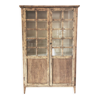 Armoire vitrée parisienne double portes à croisillons