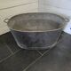 Oval zinc basin or bathtub