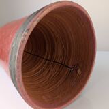 Lampe de table en terre cuite rouge avec filigrane en métal, design vintage des années 1980