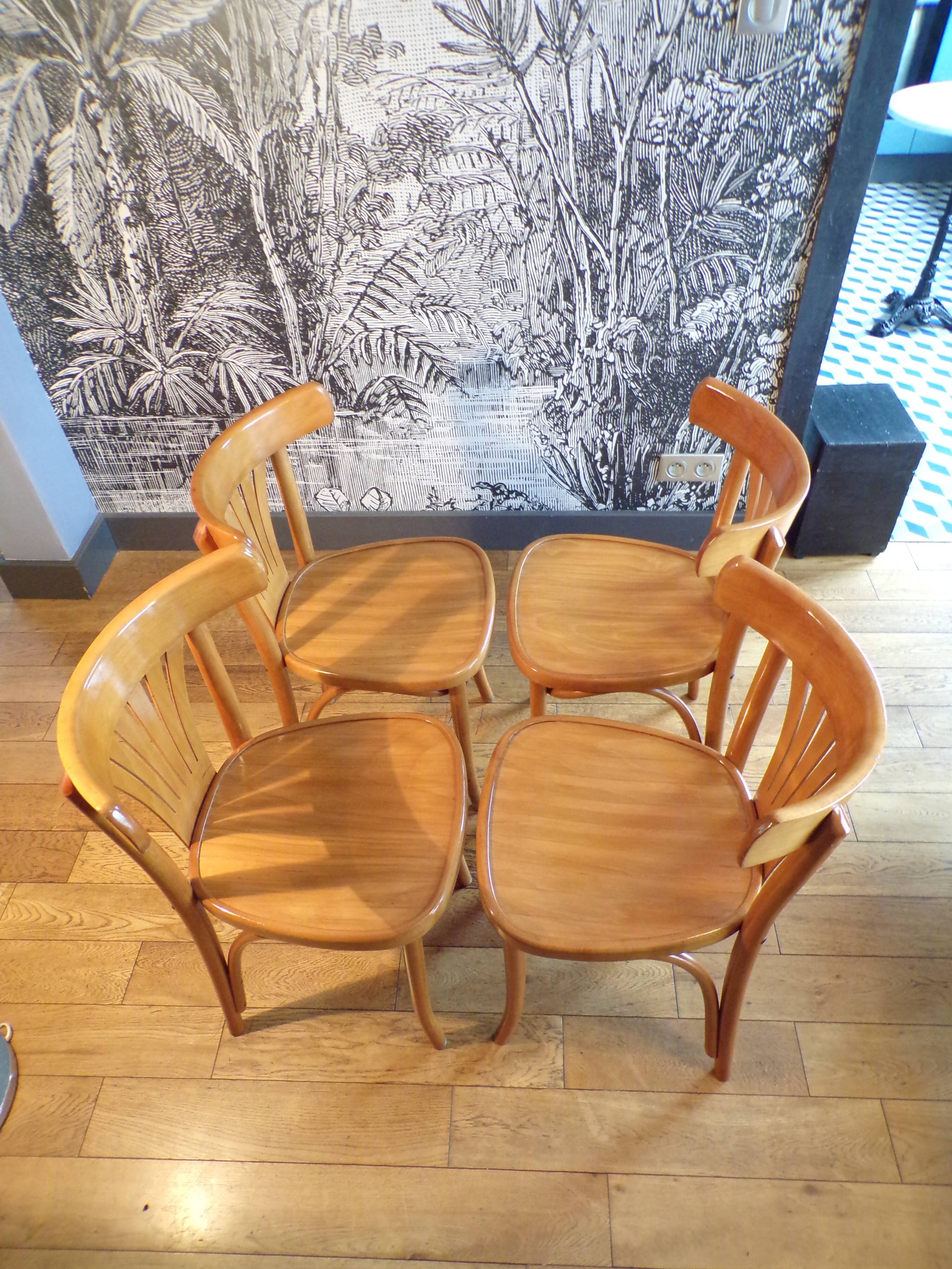 Set of 4 curved wooden bistro chairs