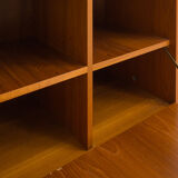 Furniture with showcase and lid