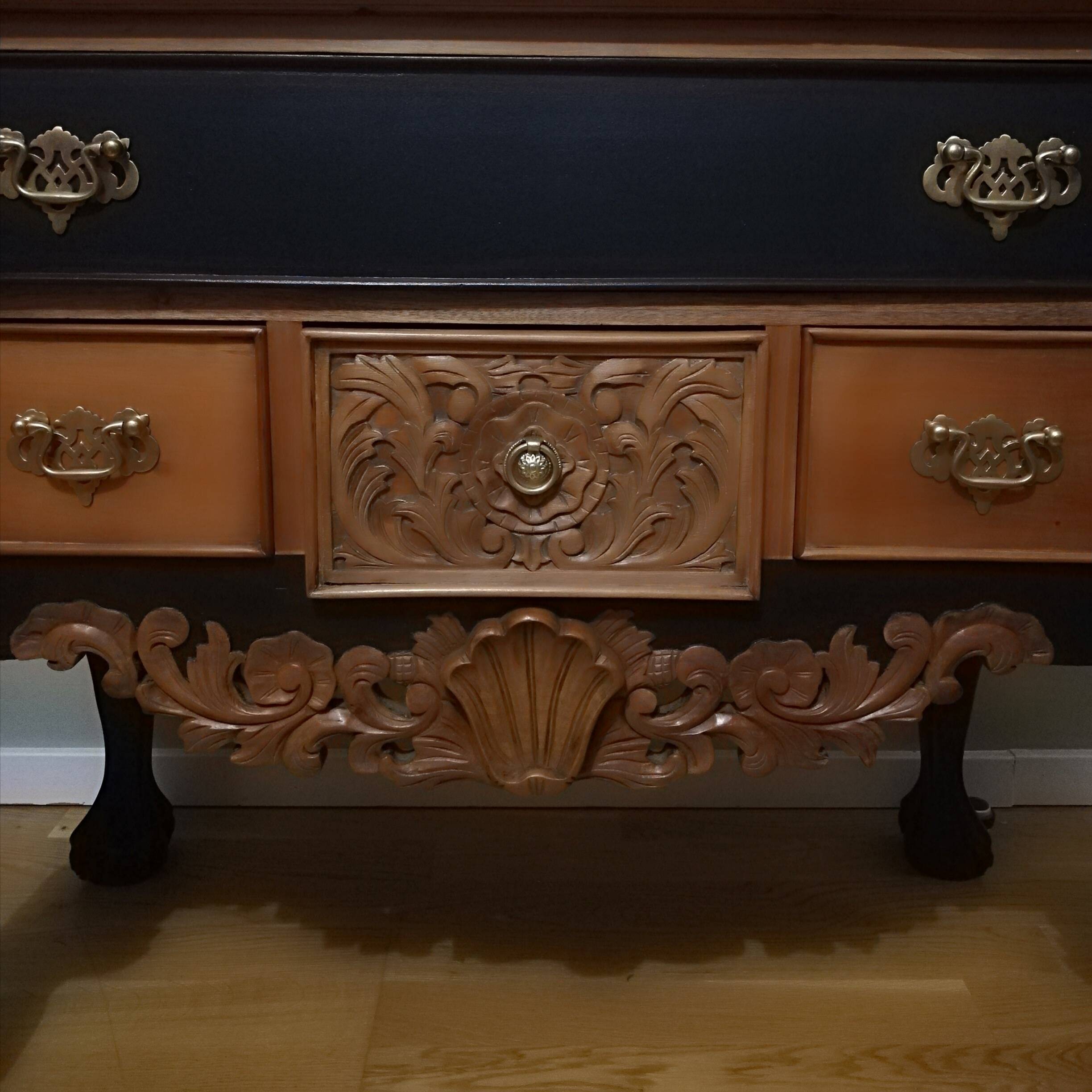 English chest of drawers