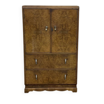 1950s English sideboard with drawers, Art Deco style, in walnut burl.