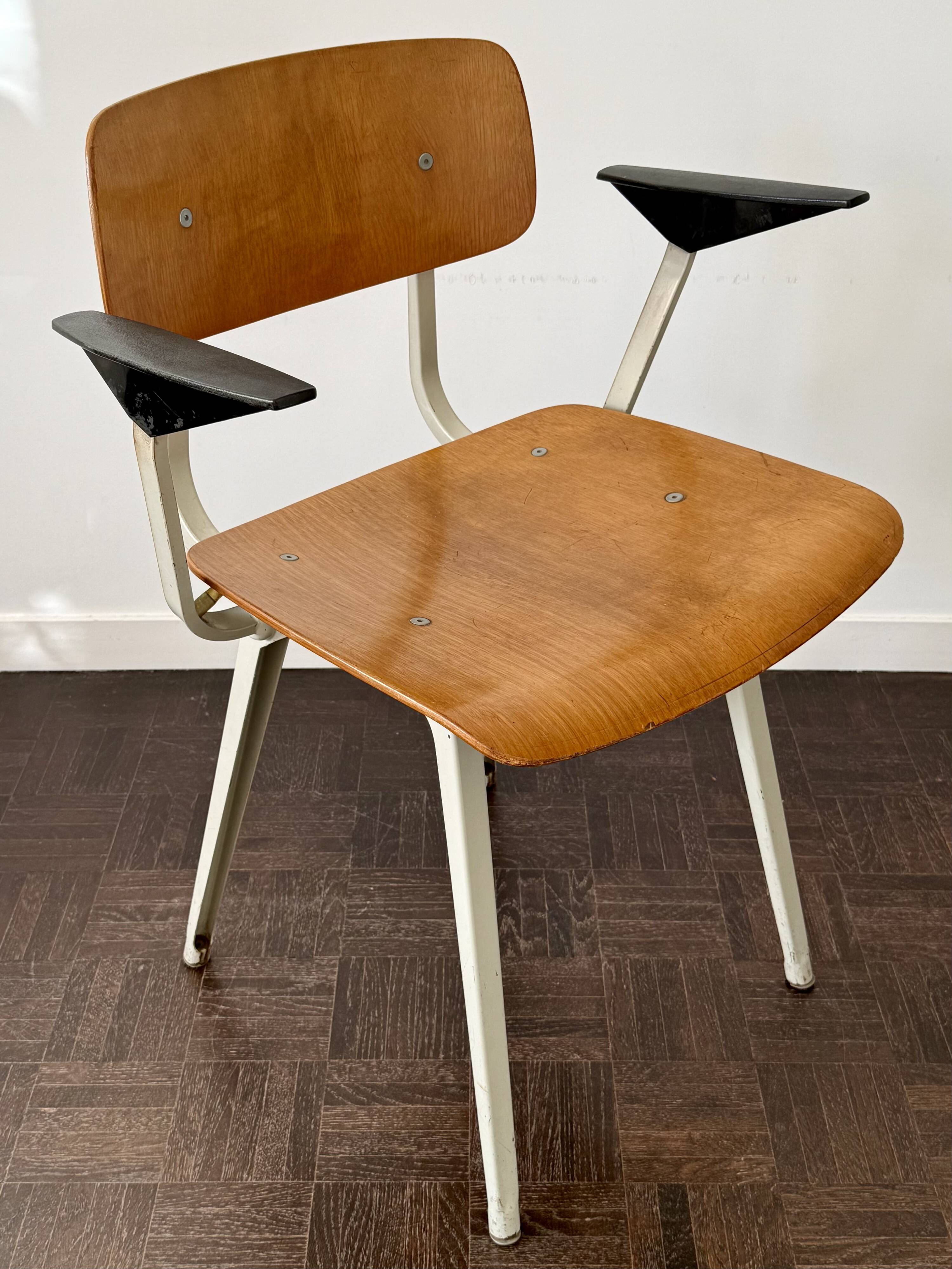 Vintage chair design Friso Kramer model Revolt with armrests