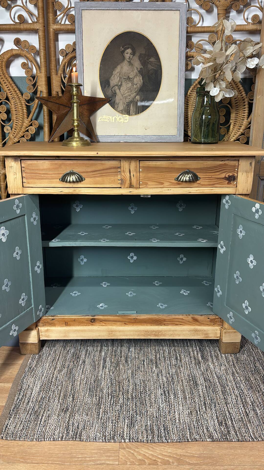 Pine buffet