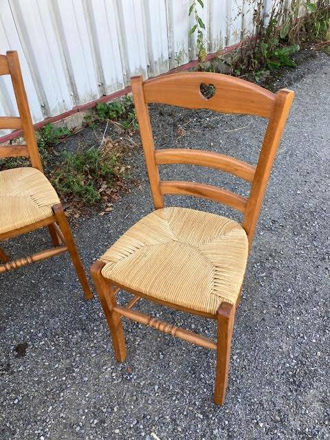 Set of 6 wooden and straw chairs