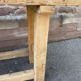 Table industrielle primitive établi en bois naturel brut vintage bohême commerce magasin