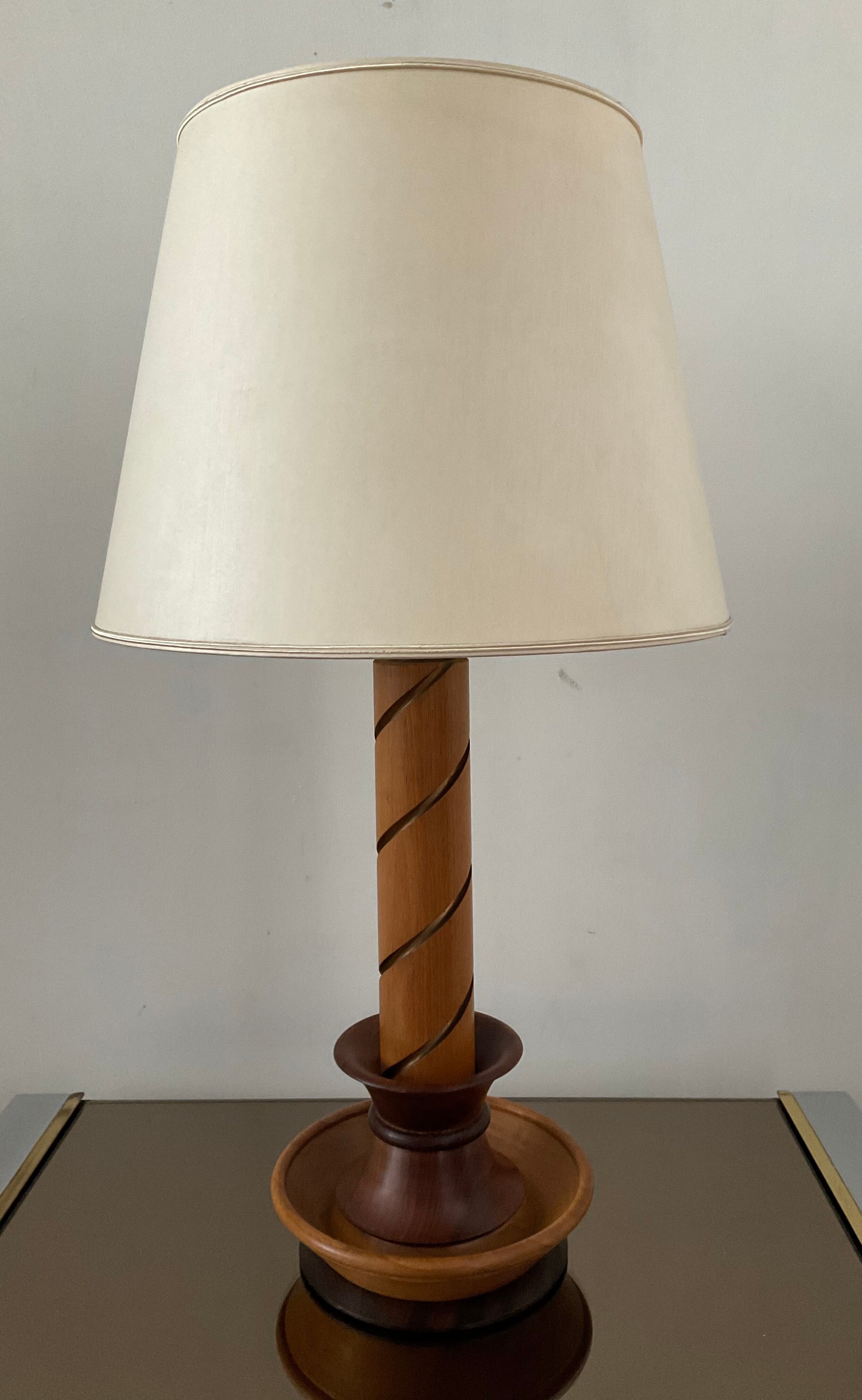 Lampe vintage en bois années 60-70