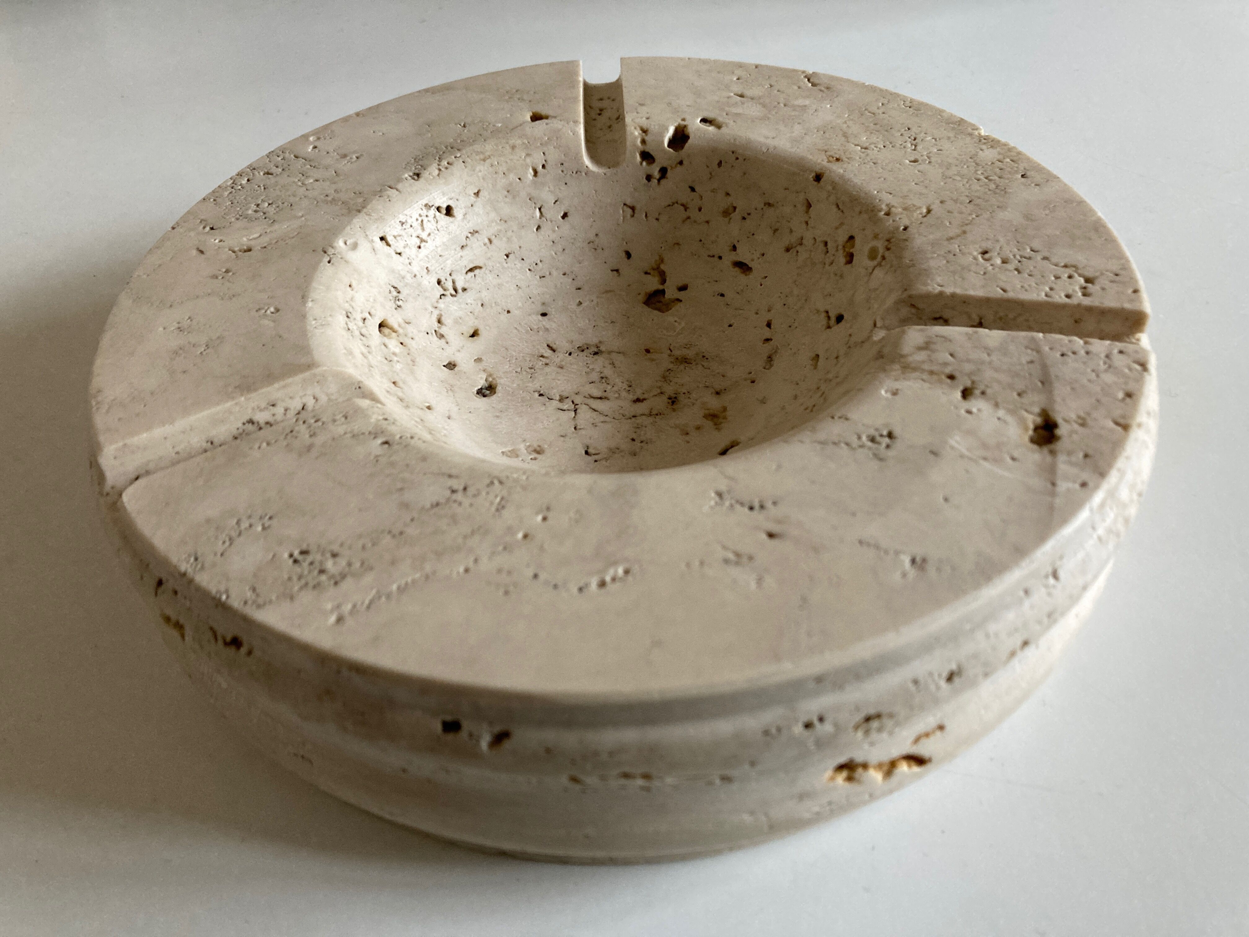 Travertine ashtray XXXL Italian neoclassical work 1970