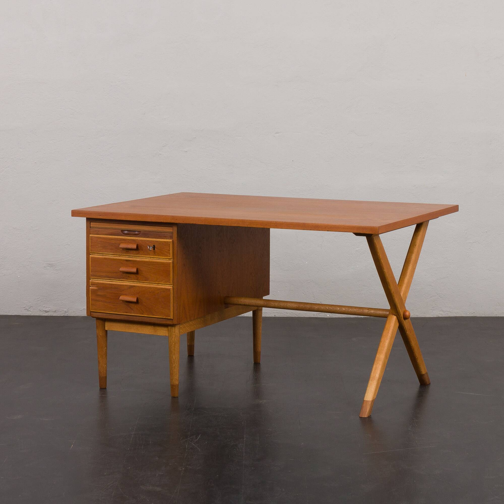 Teak and oak double-sided desk with X-shaped legs