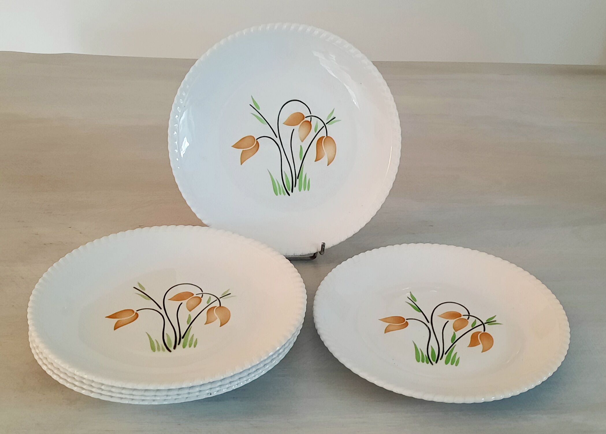 Badonviller Lunéville k&g flat faience plates vintage tulip decor
