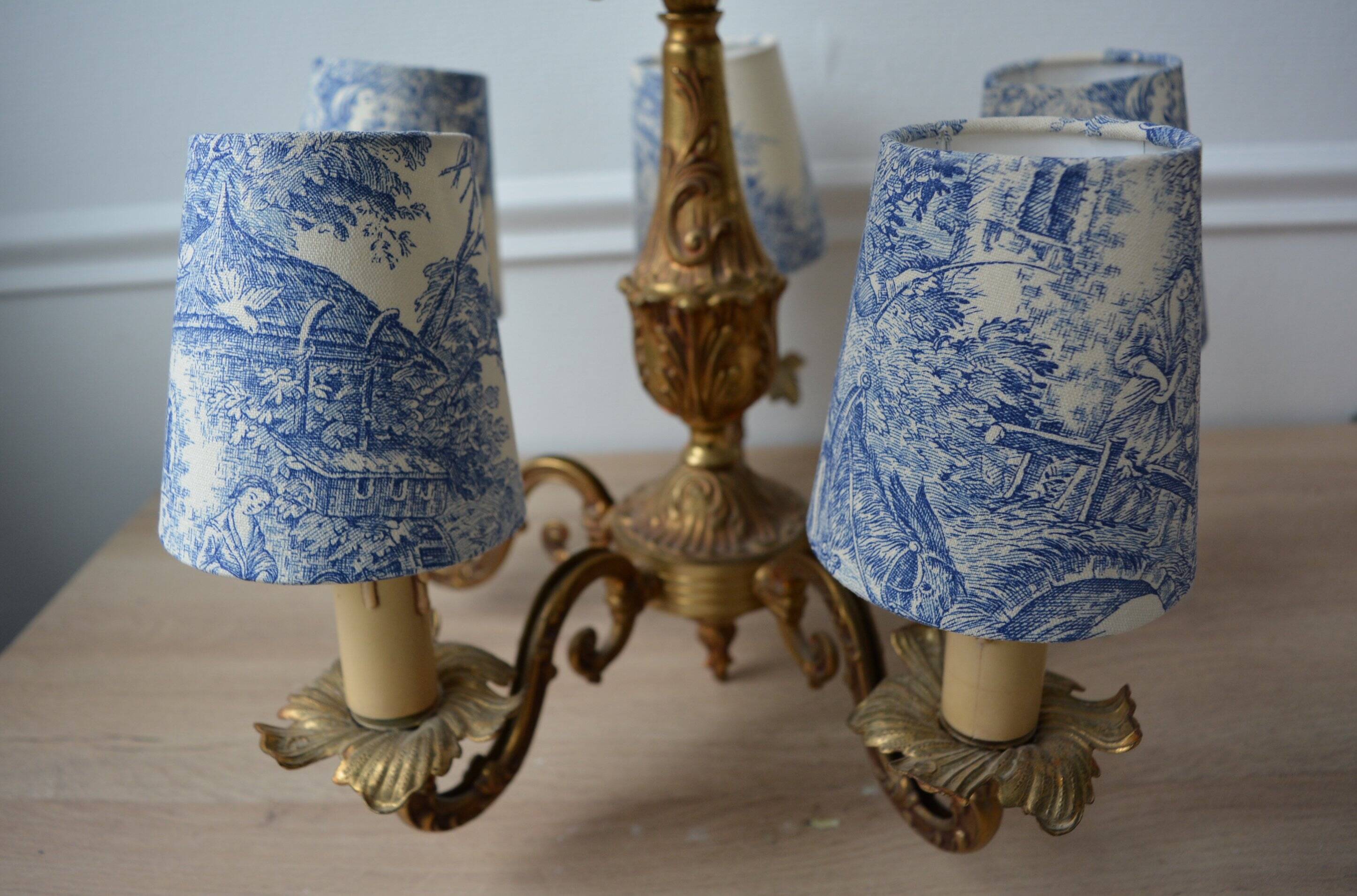 Lustre bronze, 5 abat-jours toile de Jouy