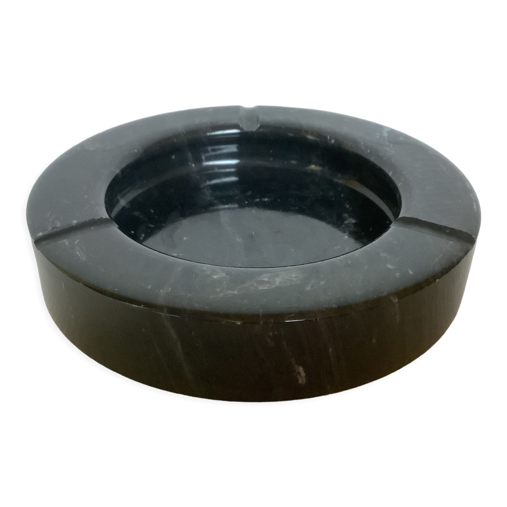 Empty ashtray black marble pocket