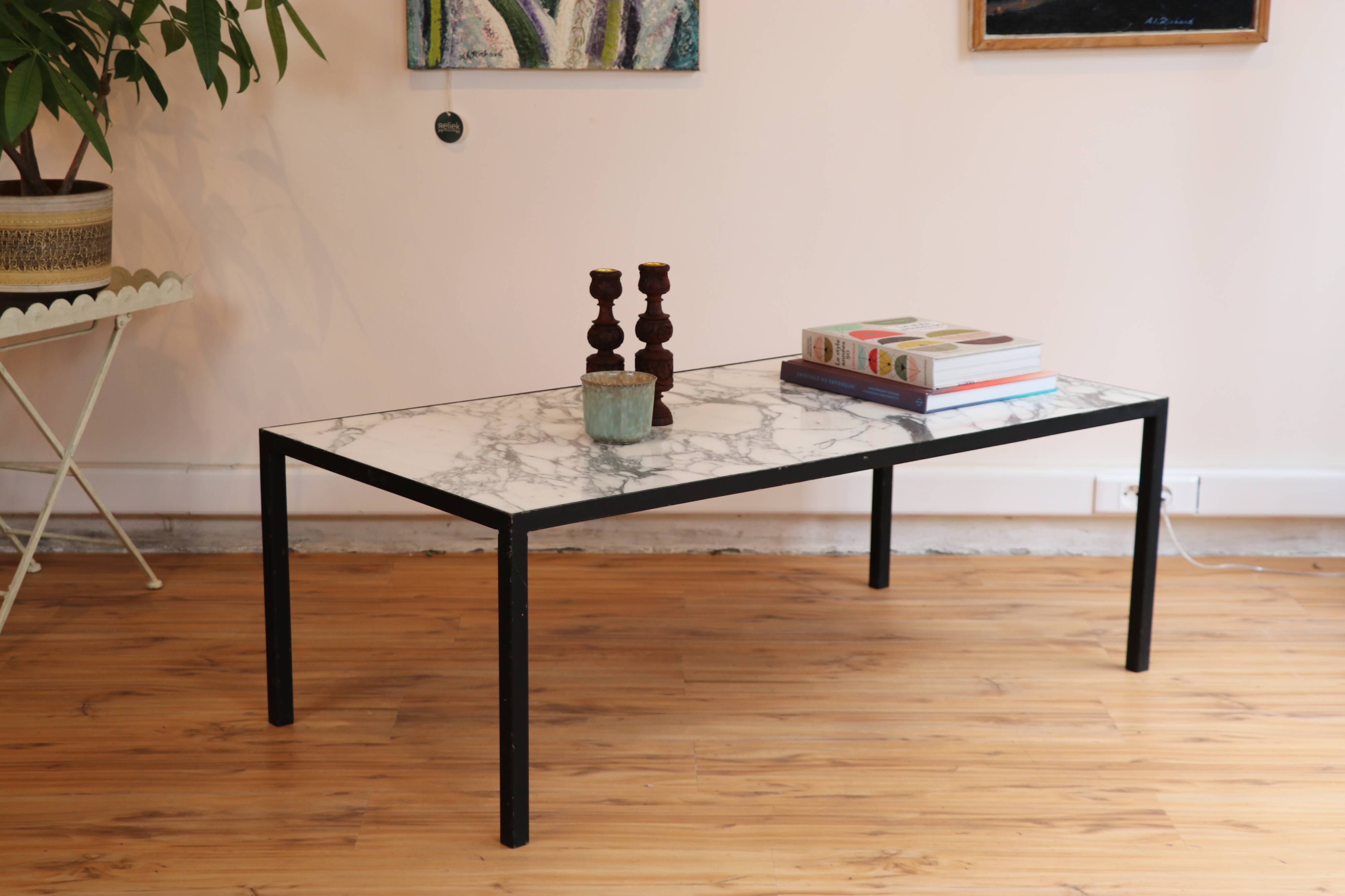 Rectangular coffee table in black lacquered metal and Arabescato marble