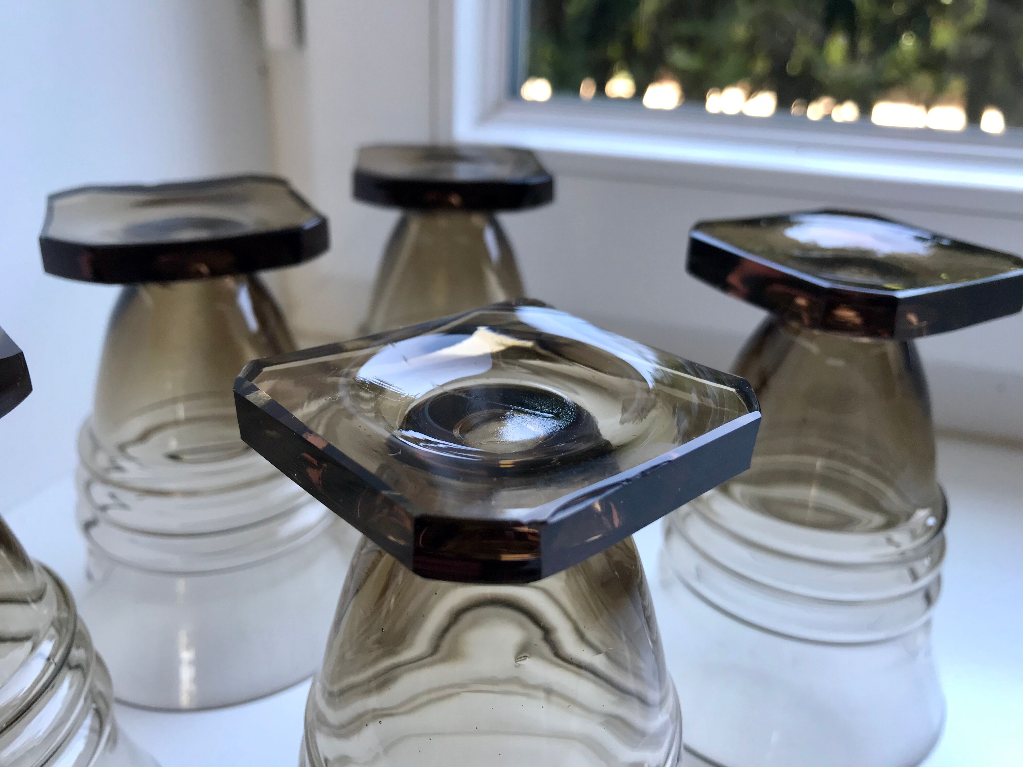 Set of 5 glasses in art deco smoked glass 30s