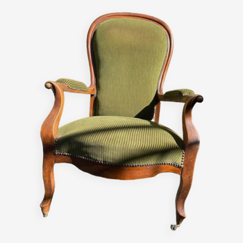 Fauteuil Voltaire XIX ème siècle, en noyer d'époque Louis Philippe, récemment recouvert.