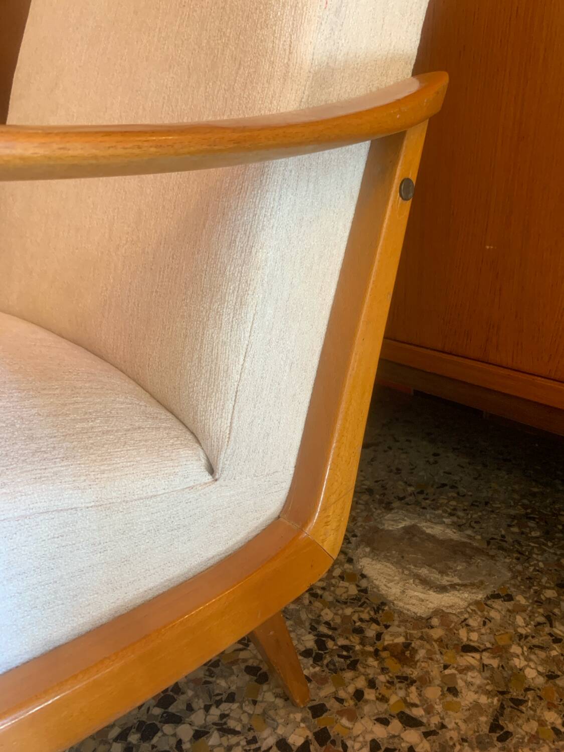 Fauteuil vintage bois et tissu