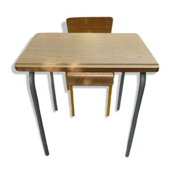 Bureau et chaise d’écolier vintage