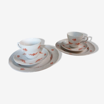 Tête à tête Bavarian porcelain, cups, saucers, dessert plates, Seltmann Weiden, 1950
