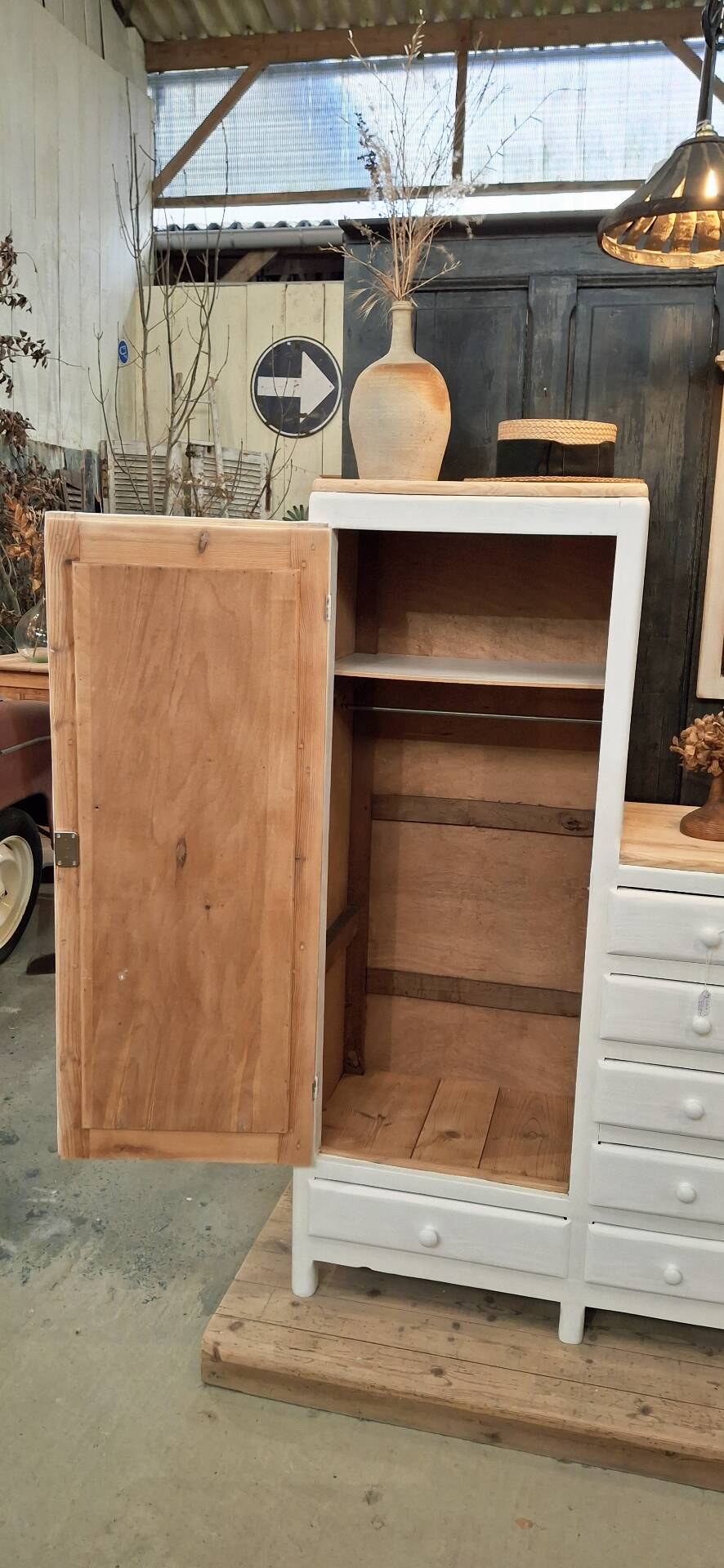 Asymmetrical wardrobe