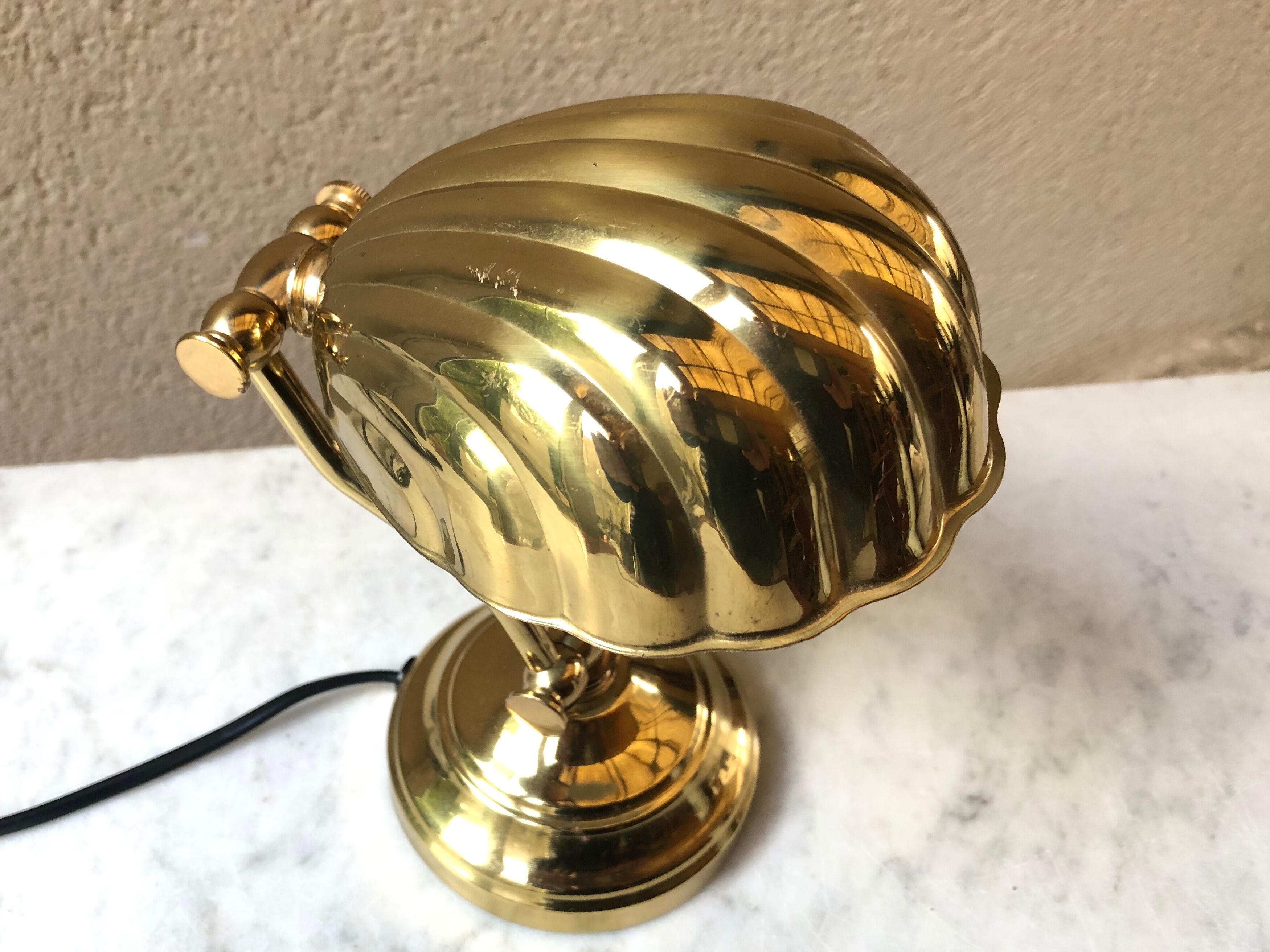 Vintage shell bedside lamp design 80 brass solid