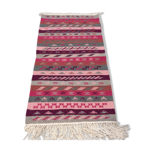 tapis rose rayé, tapis