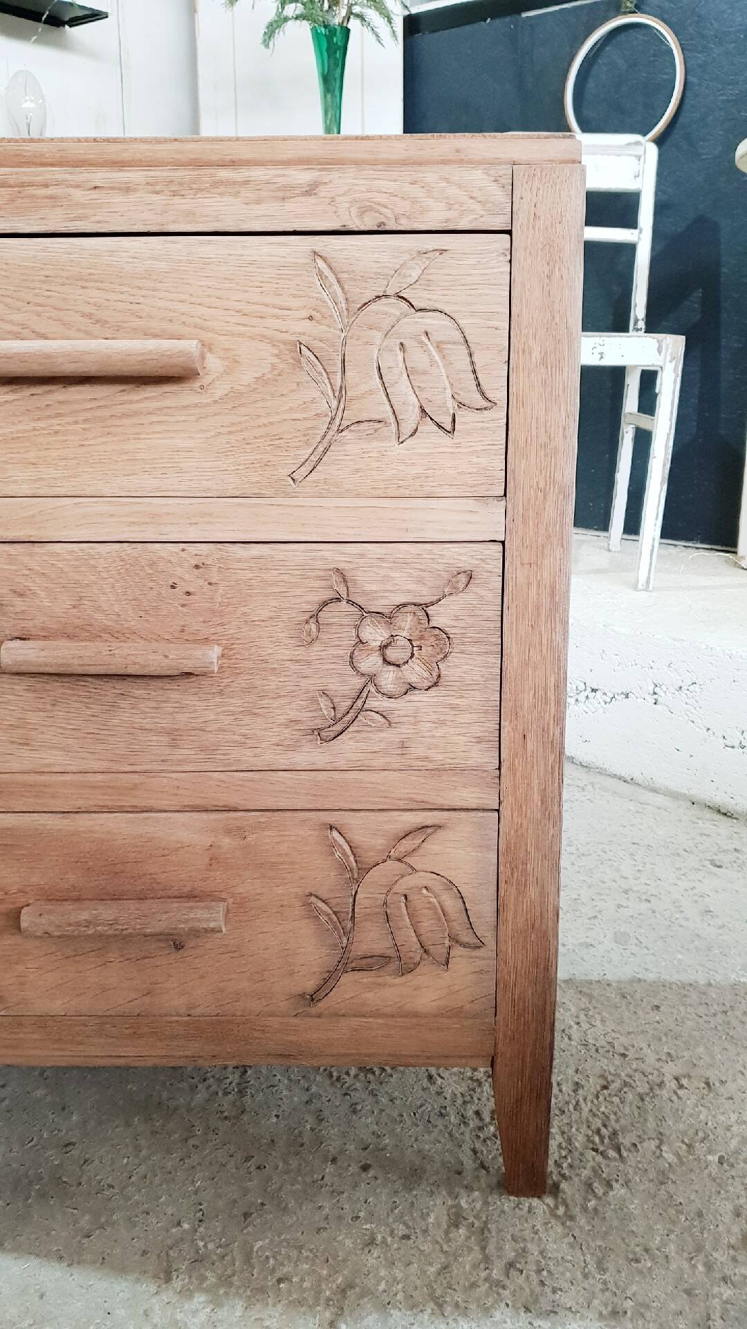 Vintage chest of drawers