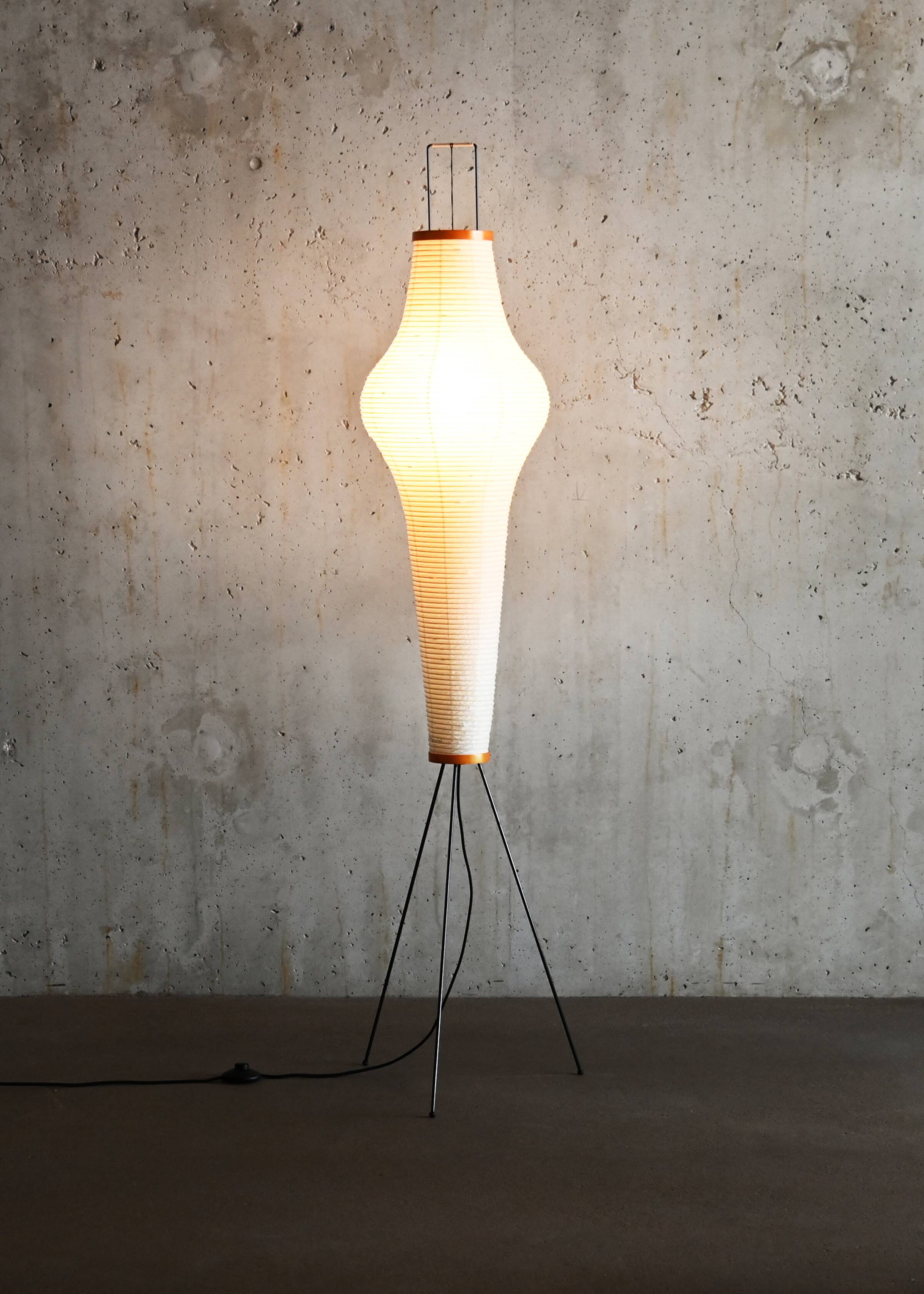 Isamu Noguchi Akari Model 14A Light Sculpture in Washi Paper and Bamboo by Ozeki