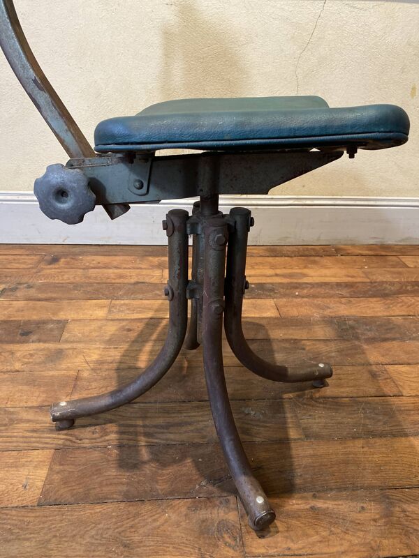 Chaise d'atelier industriel bienaise tissus vert 1951