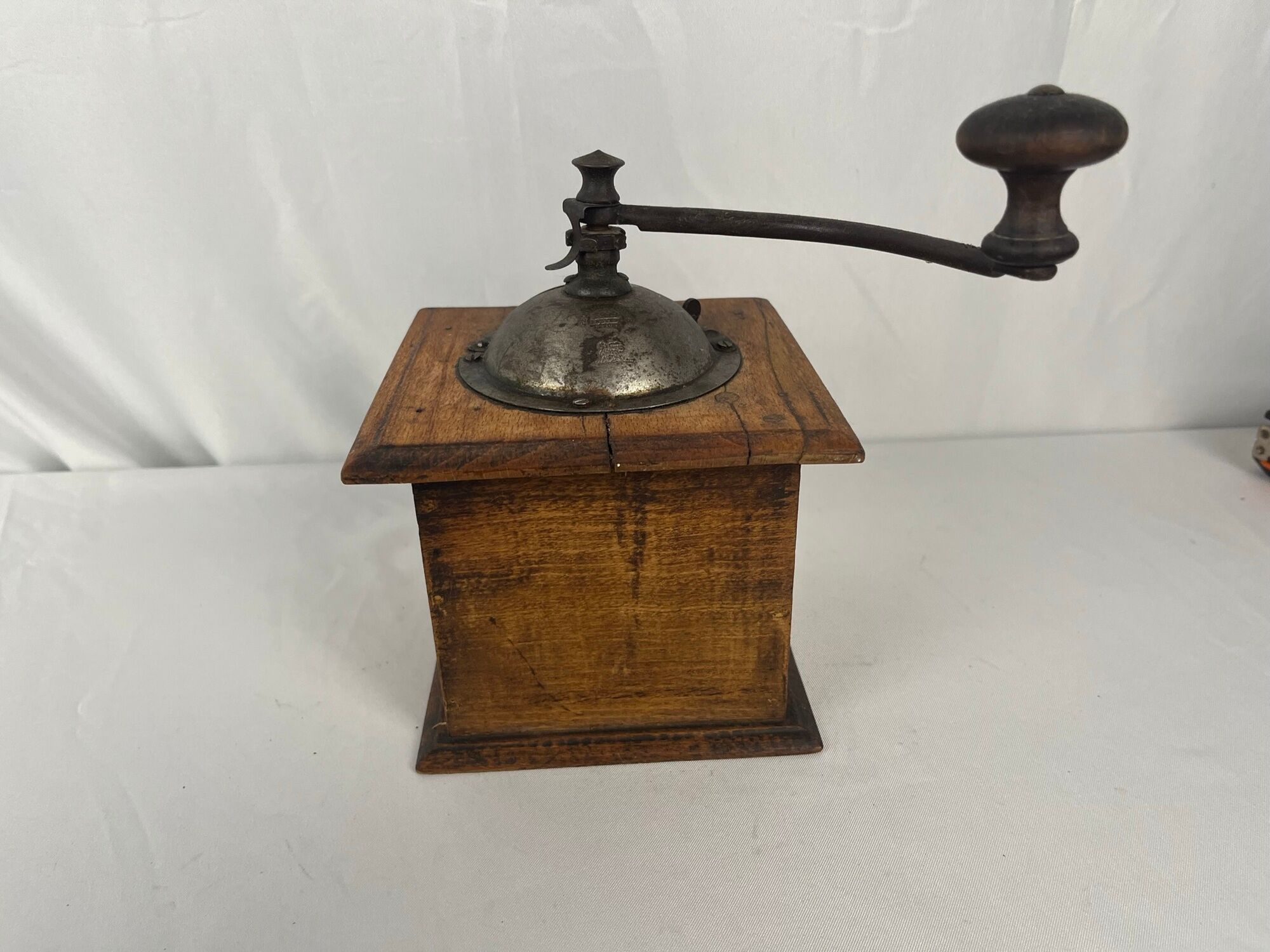 Wood and metal coffee grinder Peugeot Frères circa 1900
