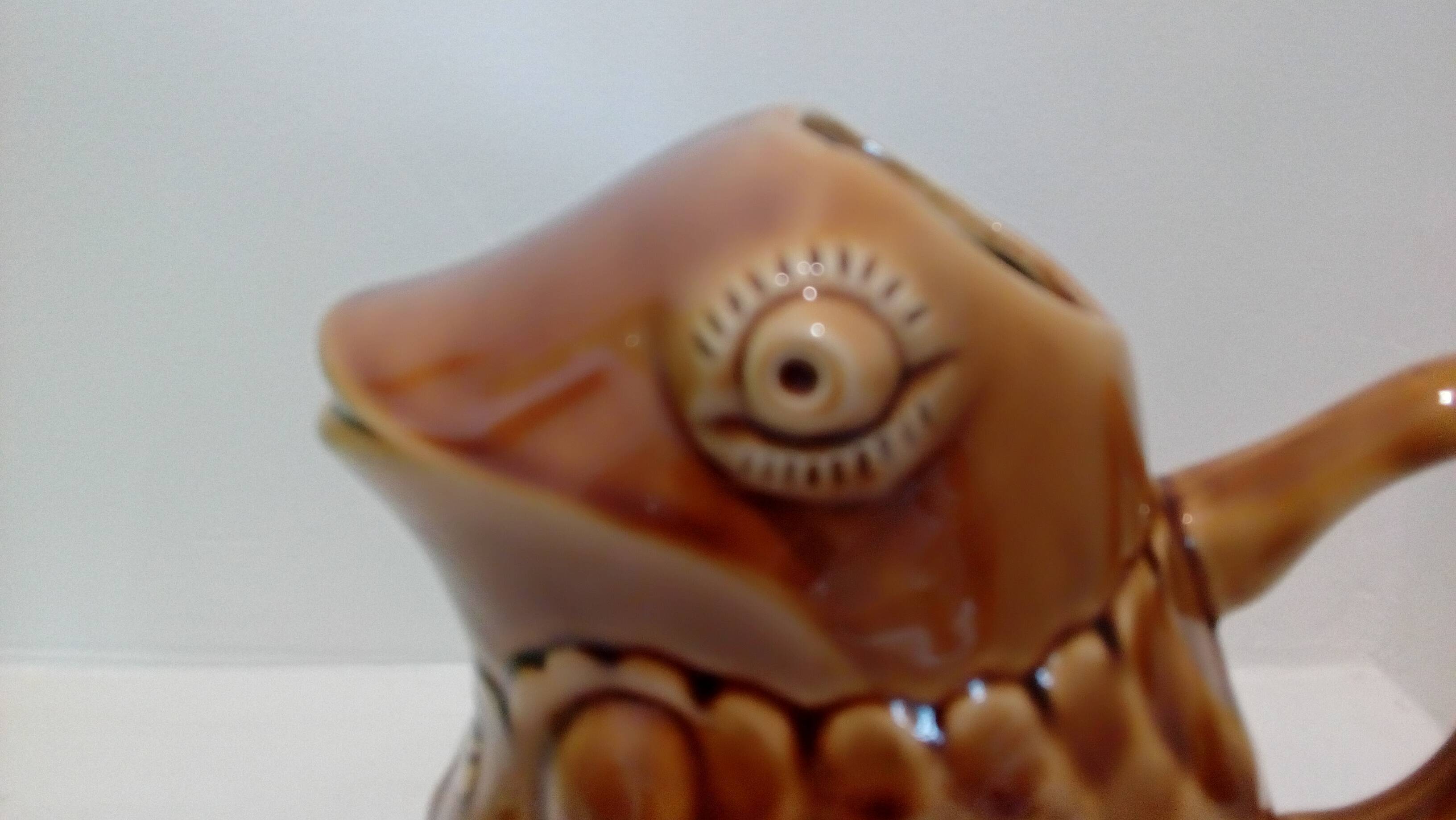Frog pitcher Sarreguemines