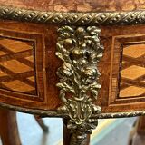 Very beautiful and old wooden marquetry planter, Napoleon III period, mid-19th century.