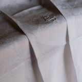 Set of 8 towels in embroidered damask white linen