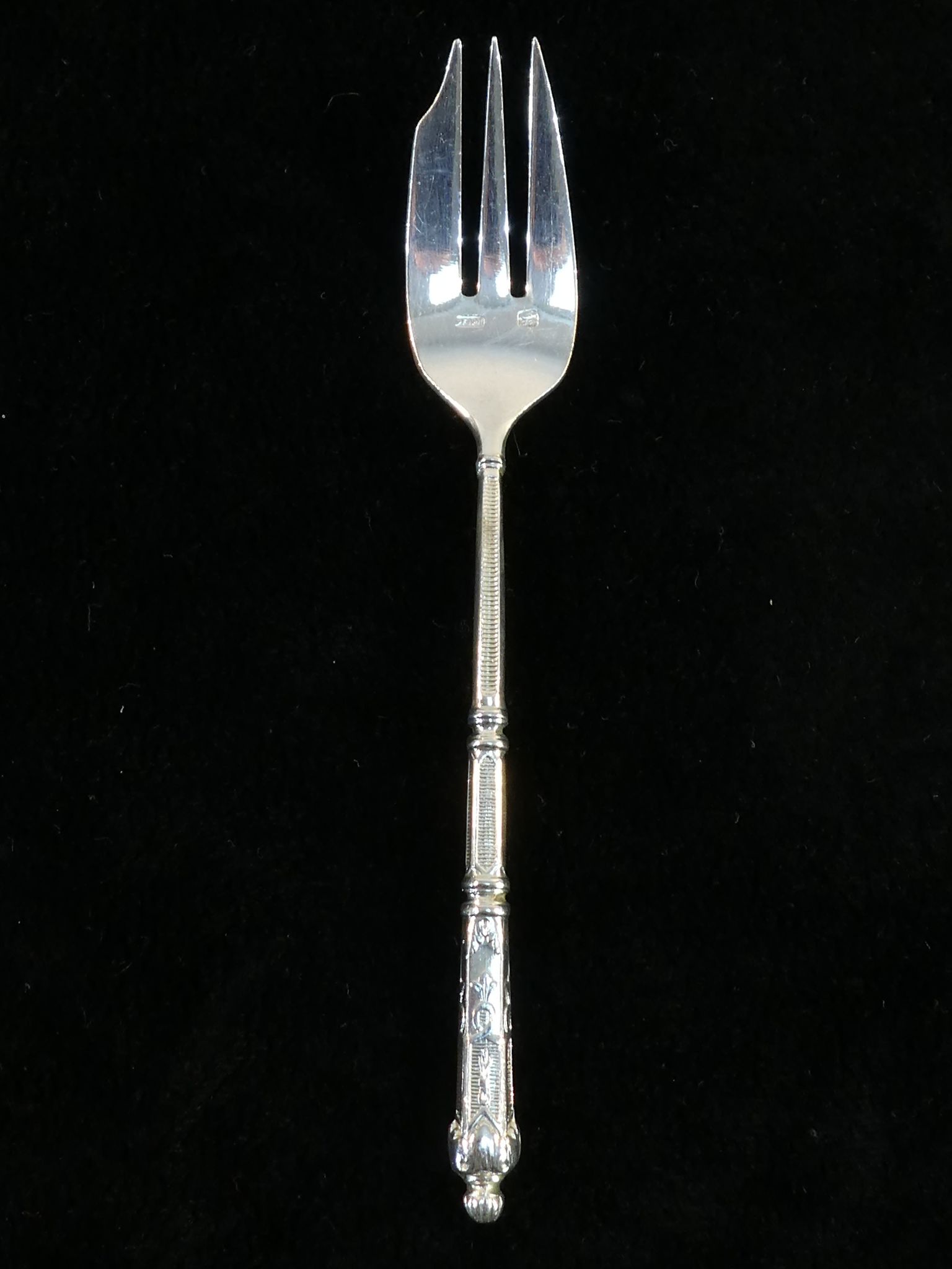Set de 12 fourchettes a gateaux SFAM en métal argenté manche a la russe