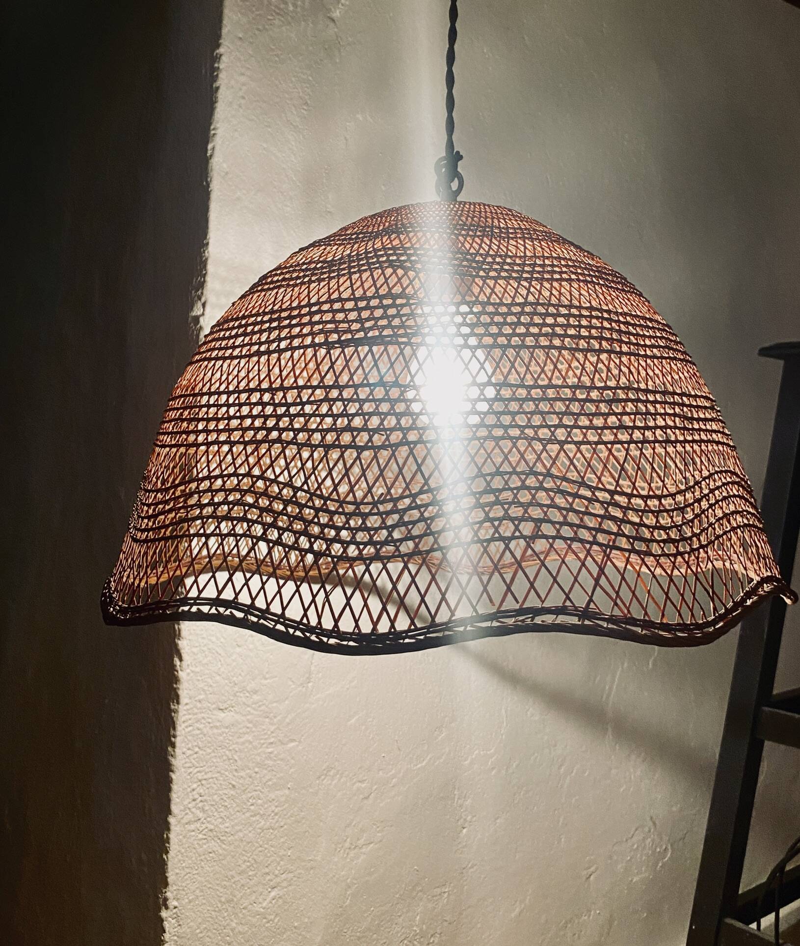 Straw pendant light, new 1m fabric cable, porcelain ceiling light