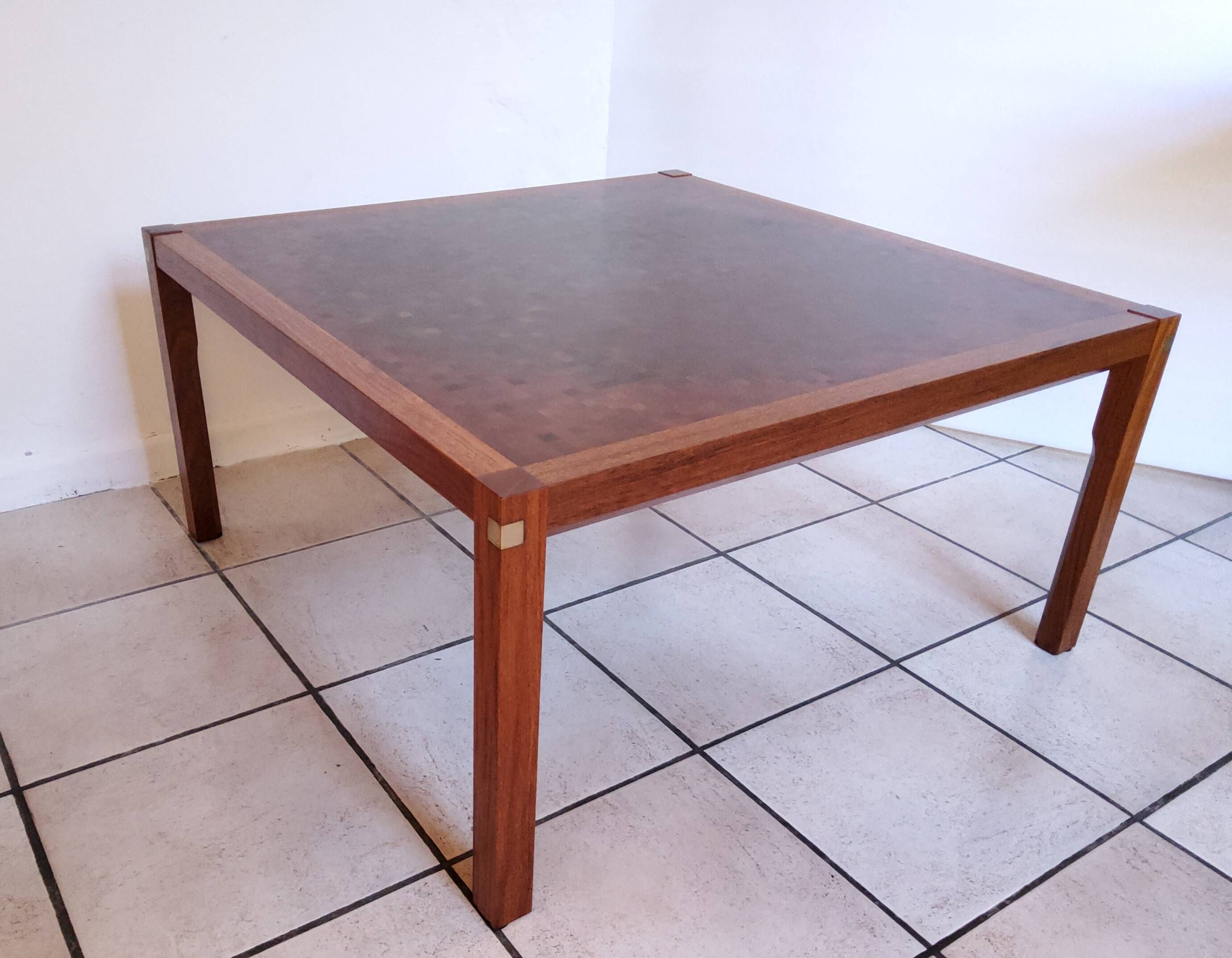 Table basse scandinave en bois massif