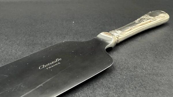 Pelle coupante ou à gâteaux n°59 Christofle Marly comme neuve