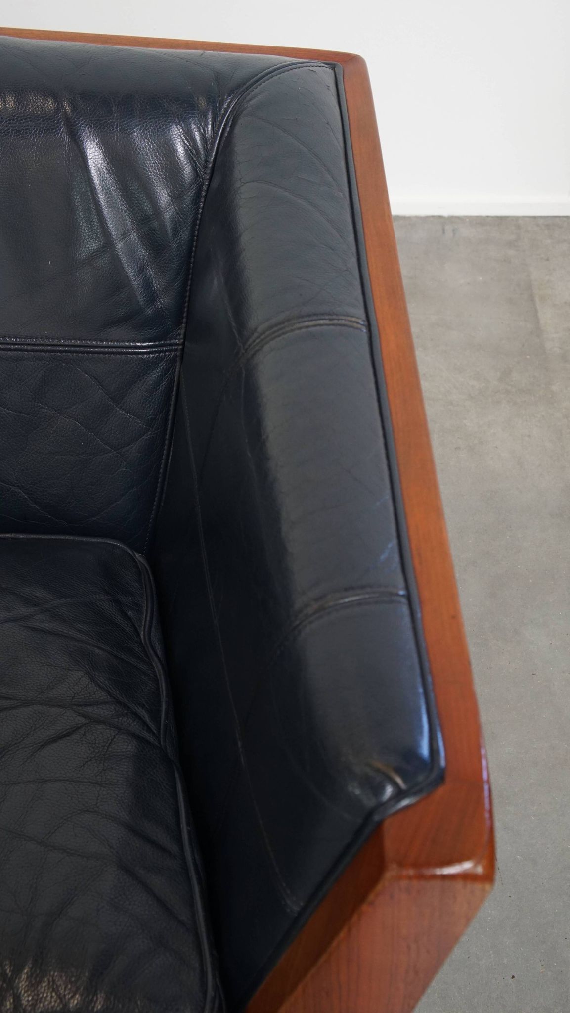2.5-Seater Art Deco Sofa with Woodwork and Dark Blue Cowhide Leather