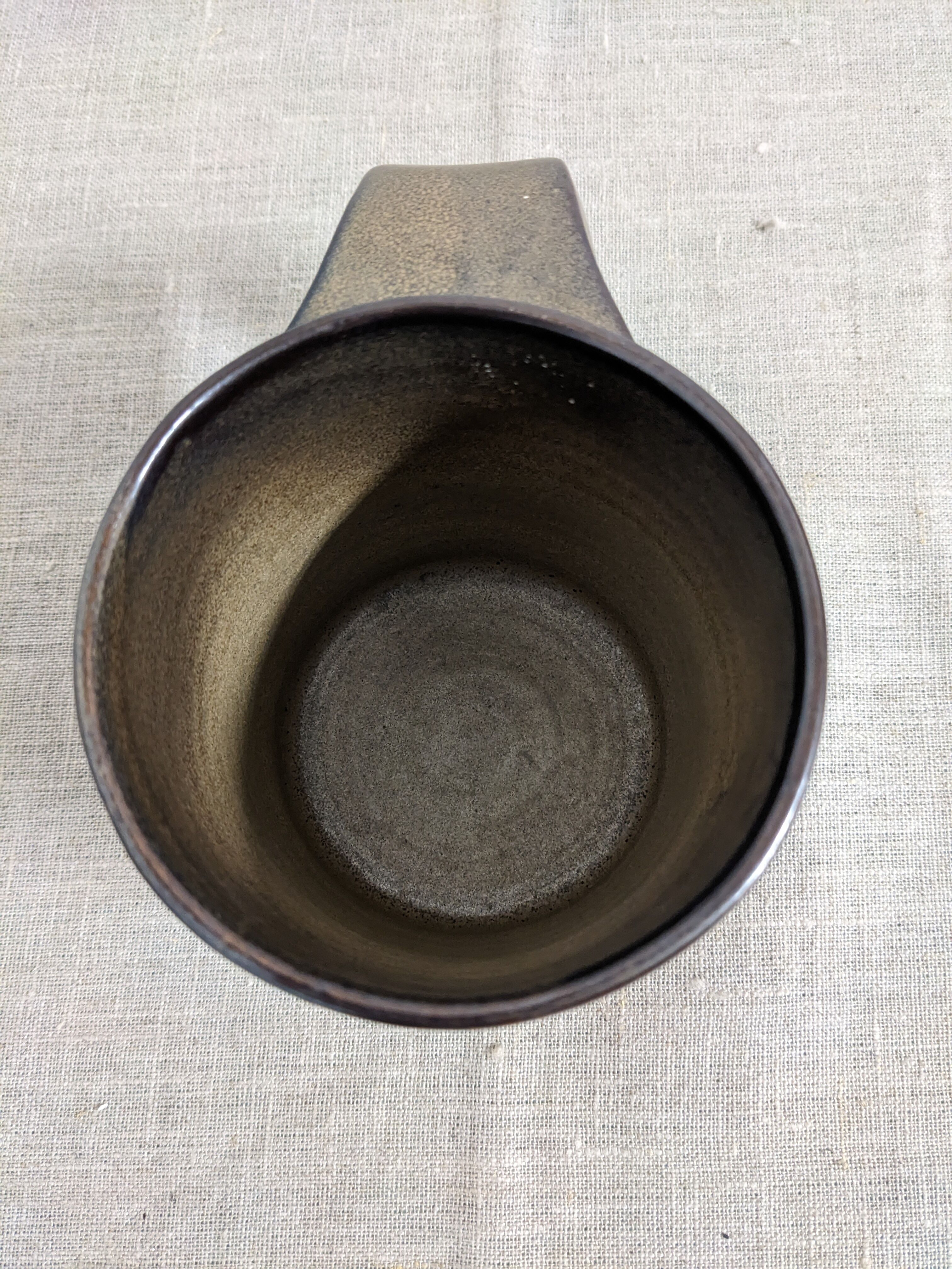 Mug or brutalist sandstone cup from the 50s/60s