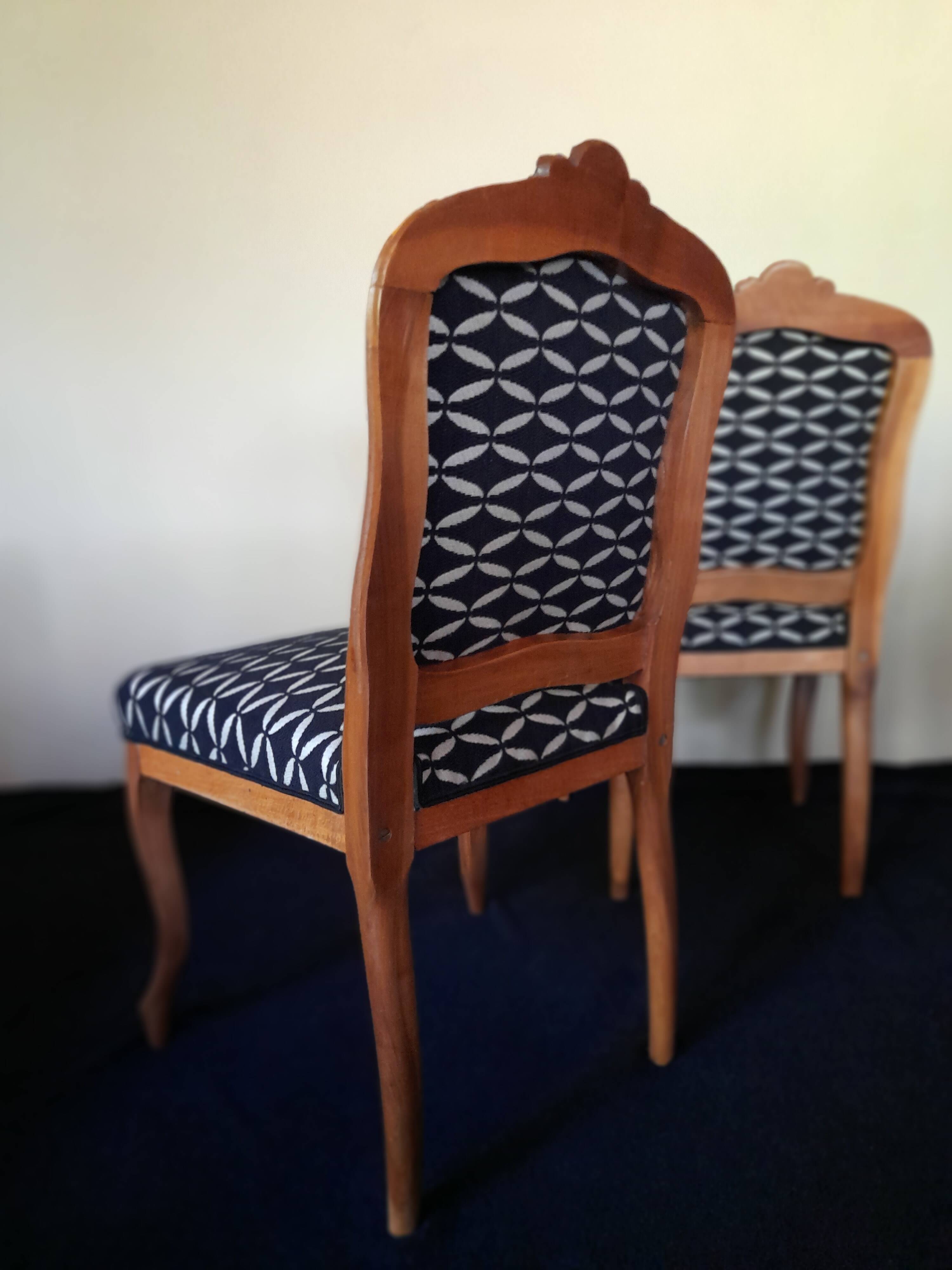 Louis XV chair from the mid-19th century