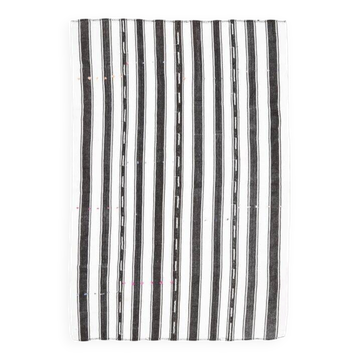 Tapis plat à rayures blanches et noires 152 x 243 cm