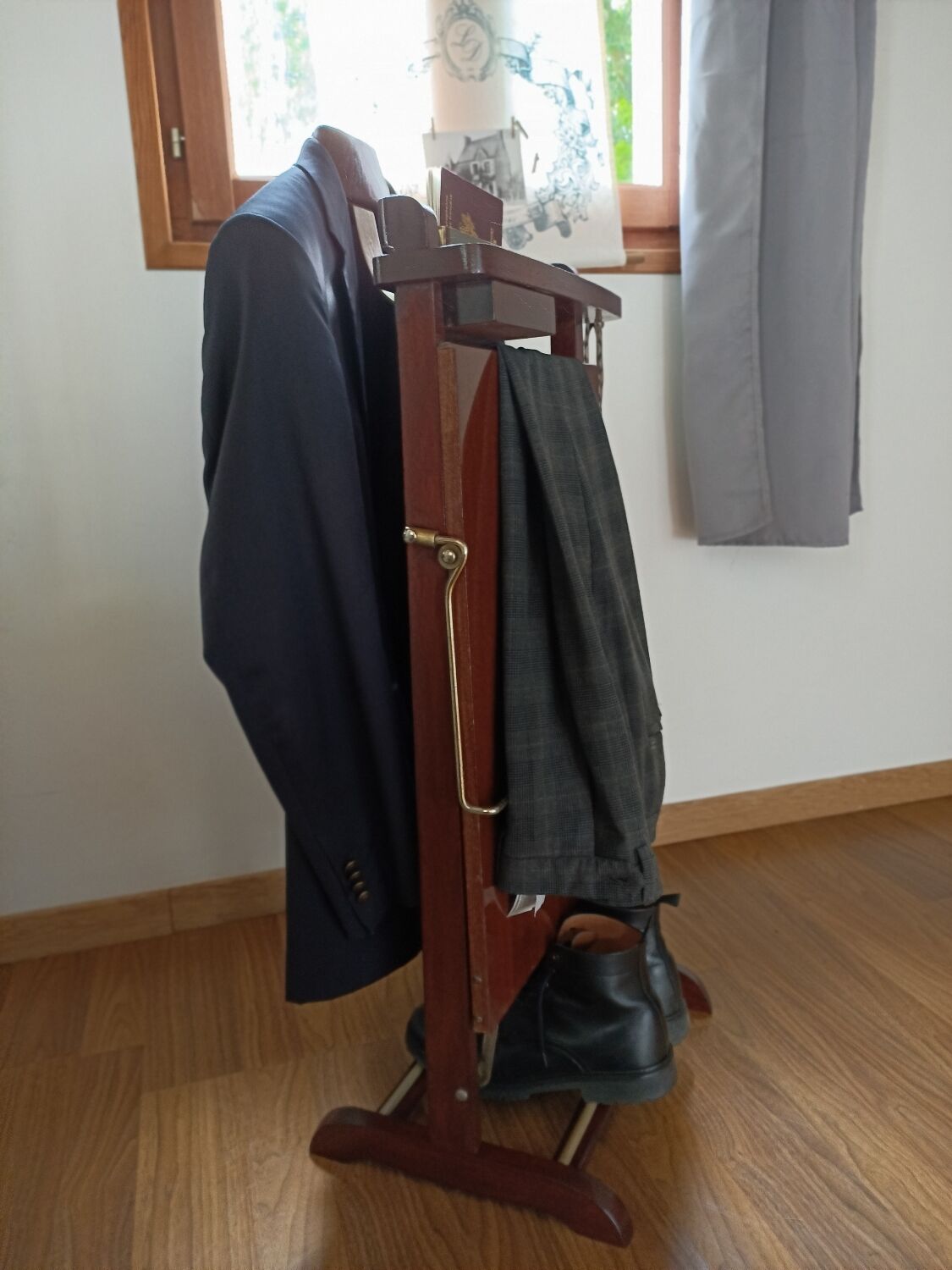 Fratelli Reguitti valet